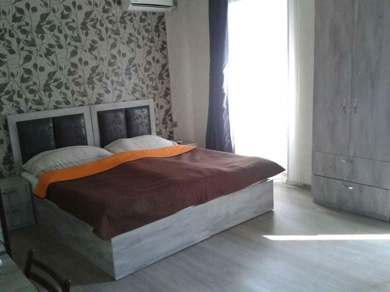 Guest House Uta Tbilisi Exterior photo