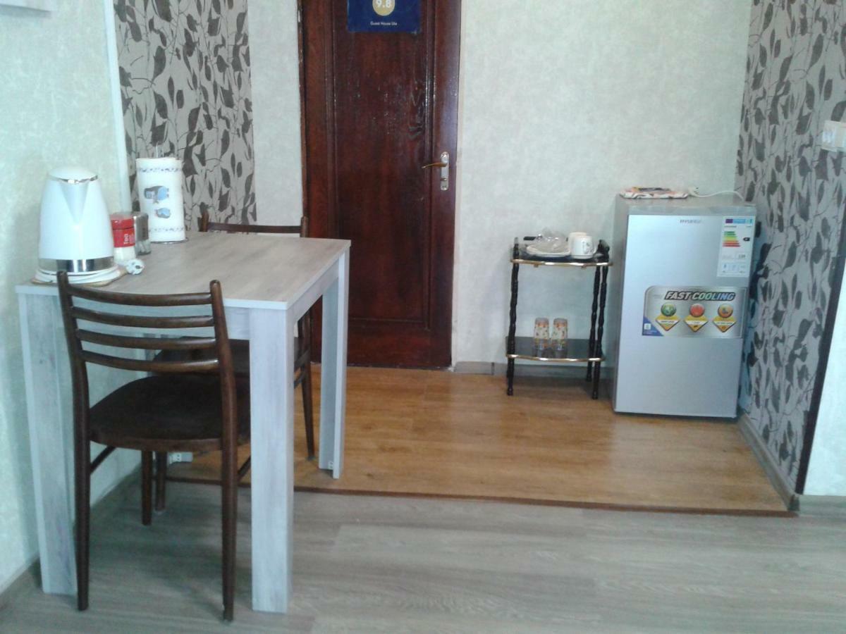Guest House Uta Tbilisi Exterior photo